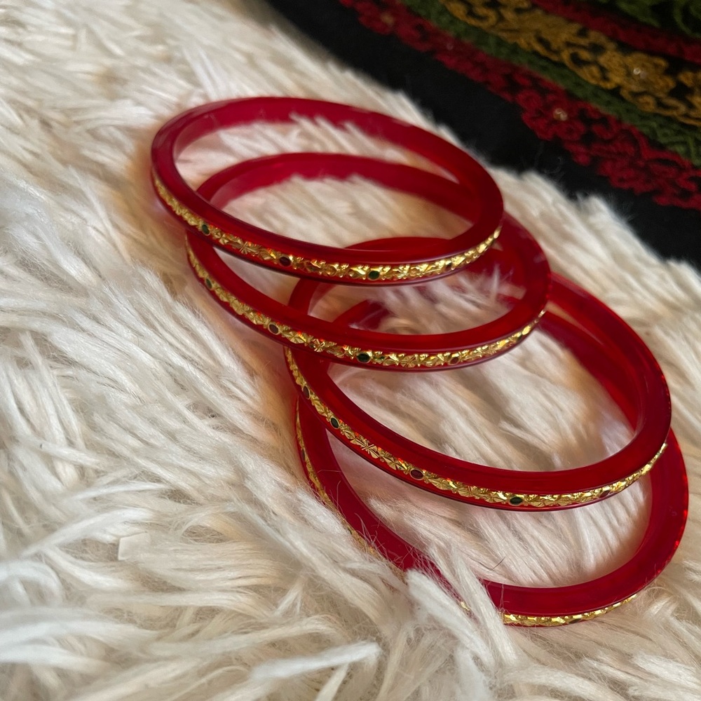 Red Bracelets / Bangles Set - Picture 4 of 6